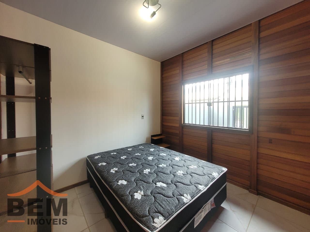 Casa para Locação com 2 quartos, 1 vaga no bairro Centro em Itajaí/SC