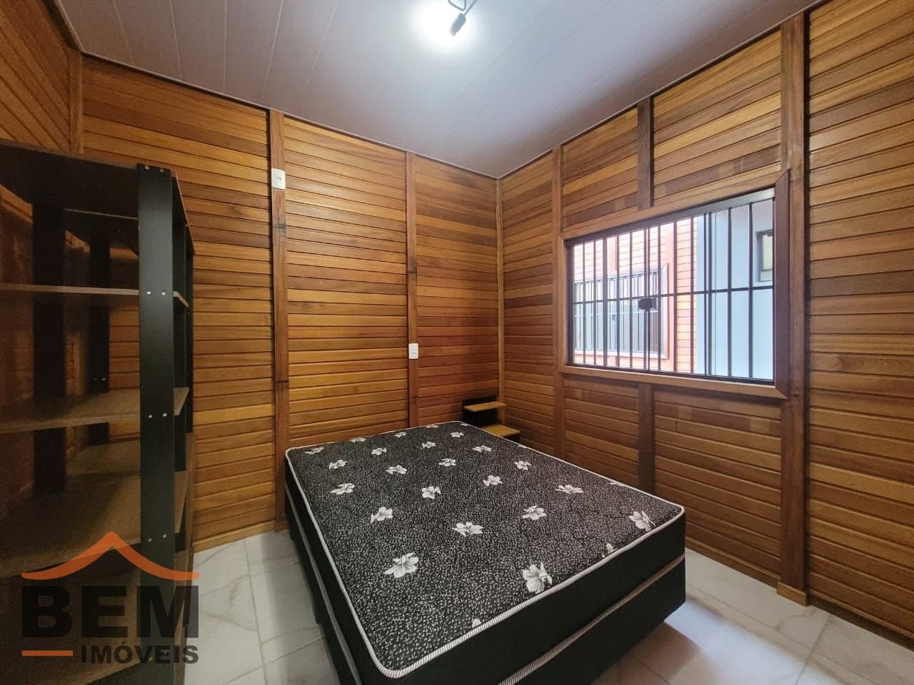 Casa para Locação com 2 quartos, 1 vaga no bairro Centro em Itajaí/SC