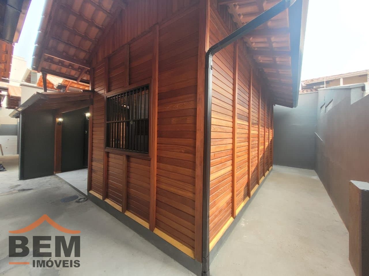 Casa para Locação com 2 quartos, 1 vaga no bairro Centro em Itajaí/SC