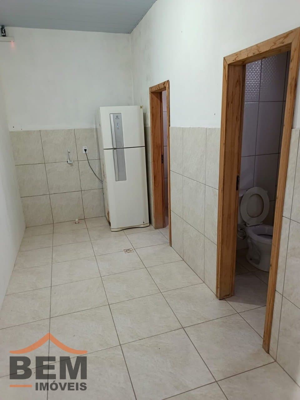 Galpão para Locação no bairro Pocinho em Ilhota/SC: 11 - LAVABOS