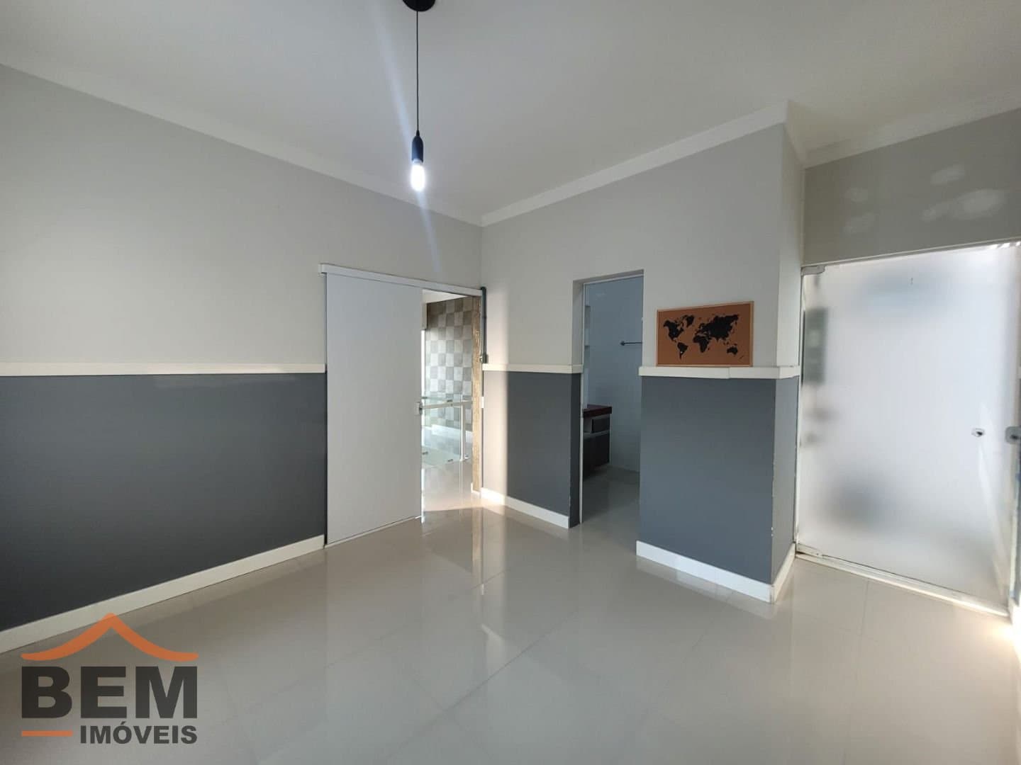 Casa para Locação com 2 quartos sendo 2 suítes, 2 vagas no bairro São João em Itajaí/SC