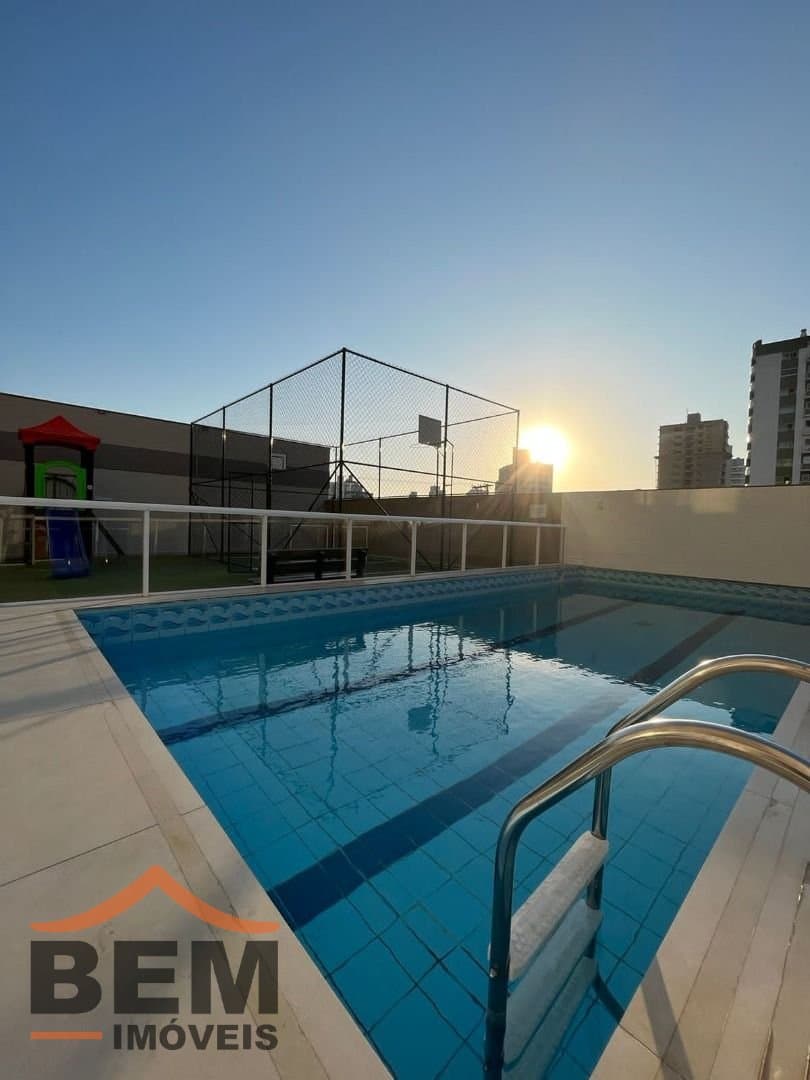 Apartamento para Locação com 3 quartos e 100m² no bairro Centro, em Itajaí - SC