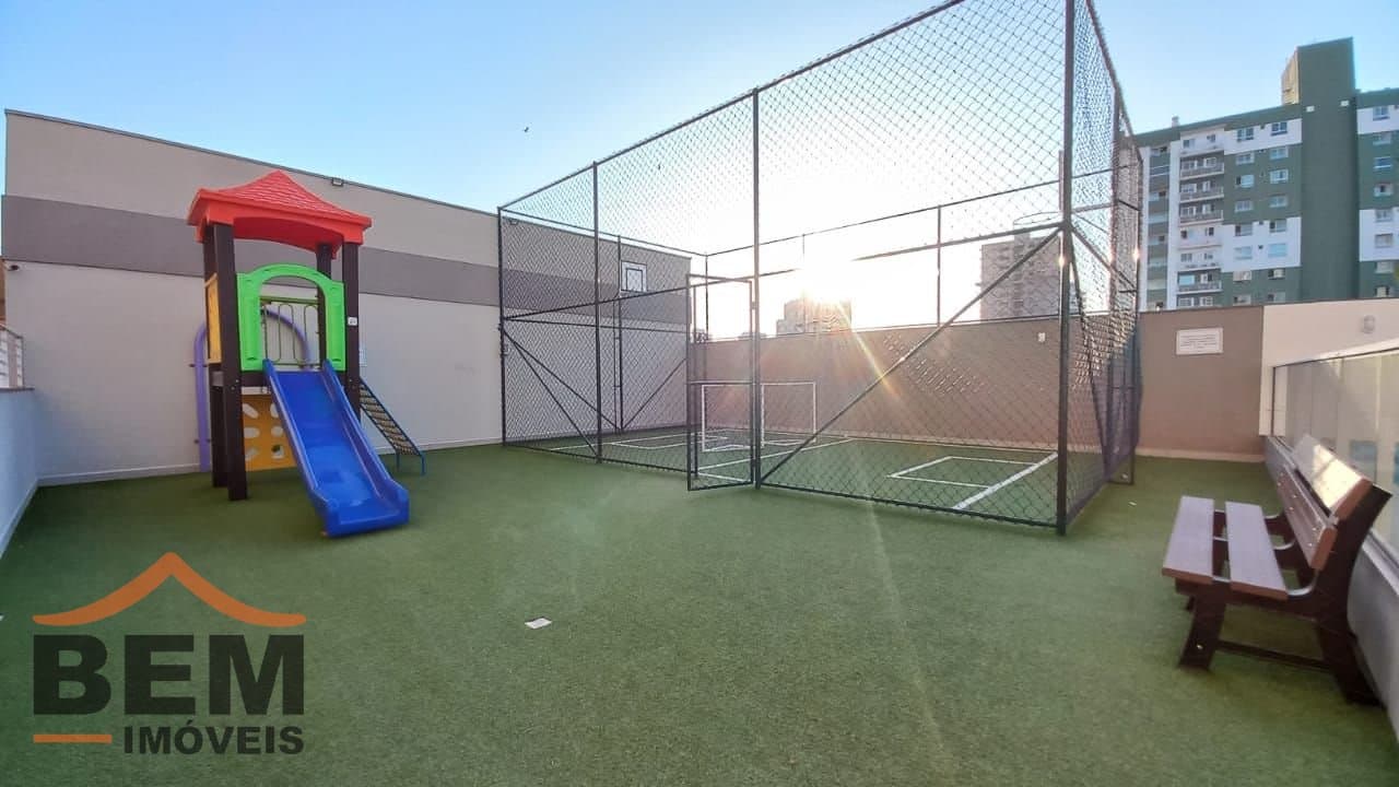 Apartamento para Locação com 3 quartos e 100m² no bairro Centro, em Itajaí - SC