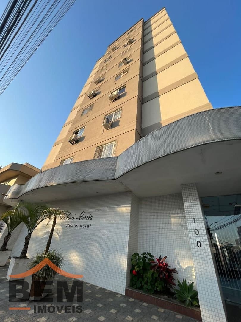 Apartamento para Locação com 3 quartos e 100m² no bairro Centro, em Itajaí - SC