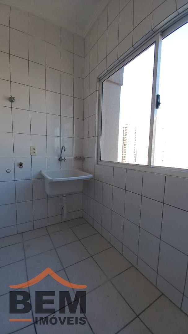 Apartamento para Locação com 3 quartos e 100m² no bairro Centro, em Itajaí - SC