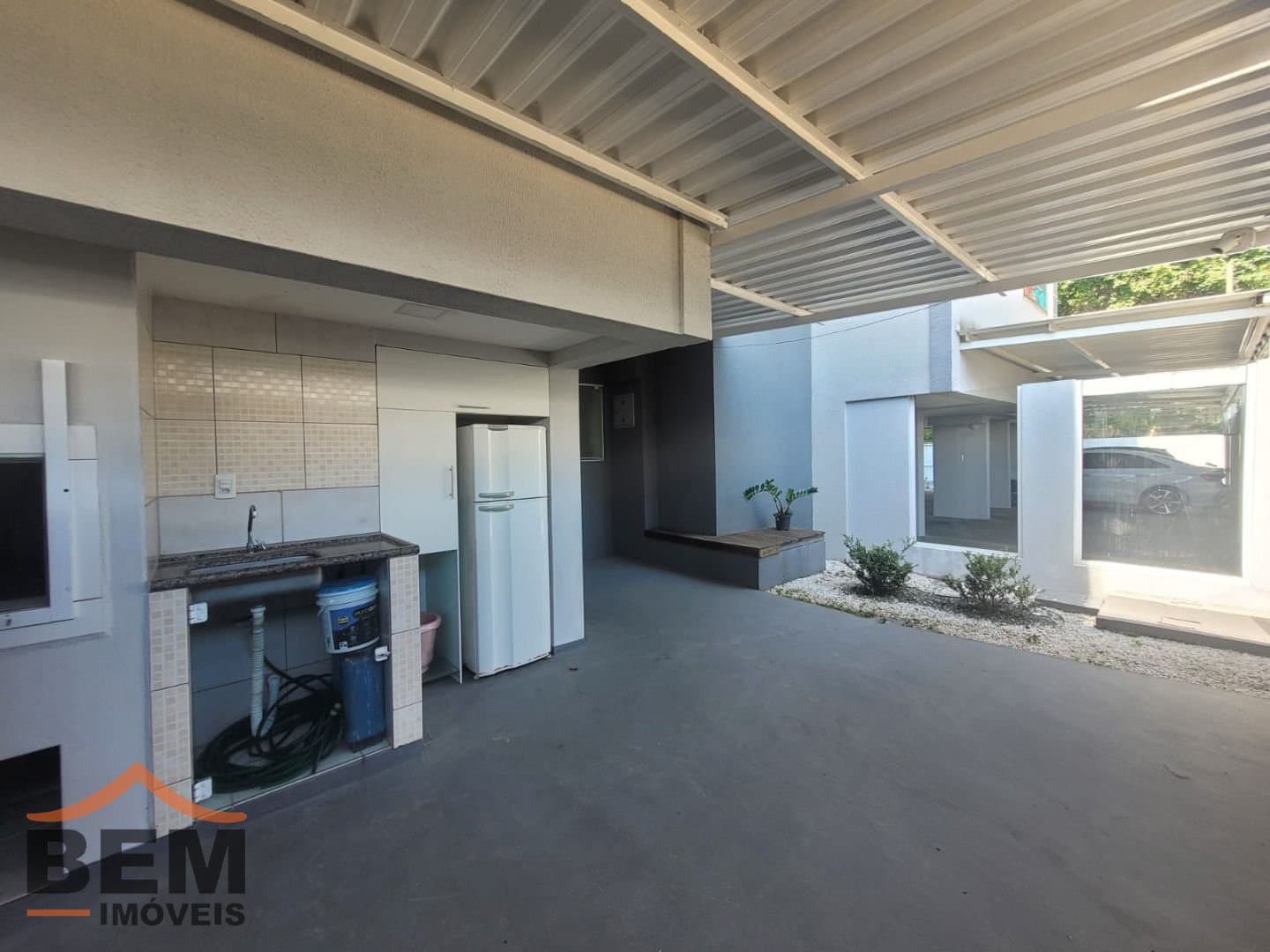 Apartamento para Locação com 2 quartos sendo 1 suíte, 1 vaga no bairro São Vicente em Itajaí/SC