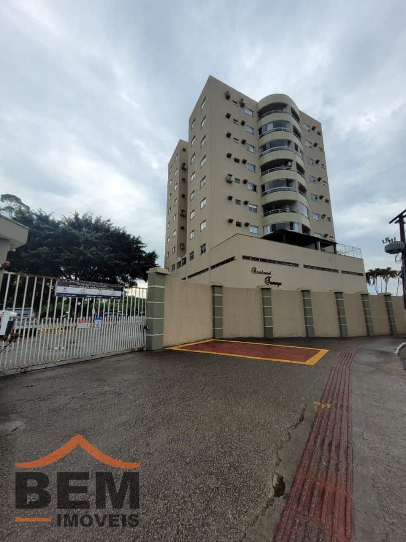 Apartamento para alugar com 2 quartos e 70 m² no bairro Dom Bosco, em Itajaí.