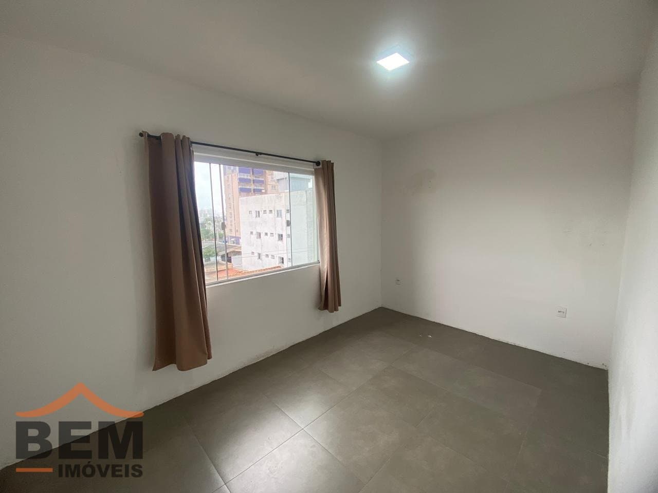 Apartamento para aluguel no Centro de Navegantes