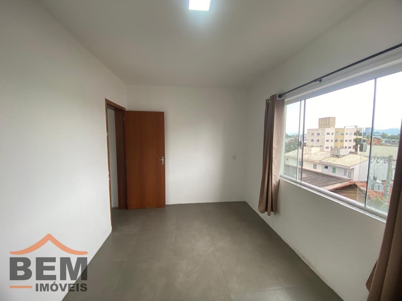 Apartamento para aluguel no Centro de Navegantes