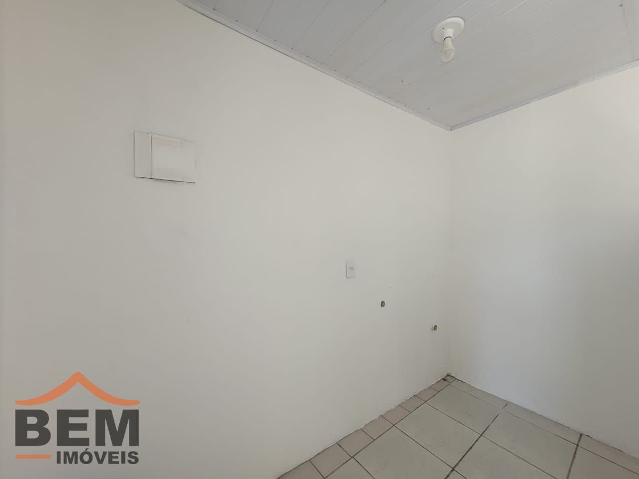 Casa para Locação com 2 quartos, 1 vaga no bairro Centro em Itajaí/SC
