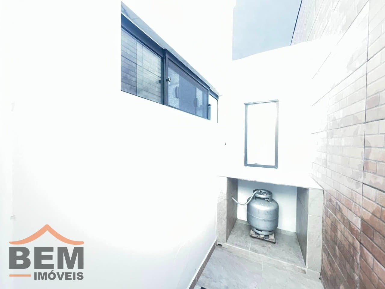 Casa para alugar no - Centro - Itajaí/SC: 10- EXTERNO