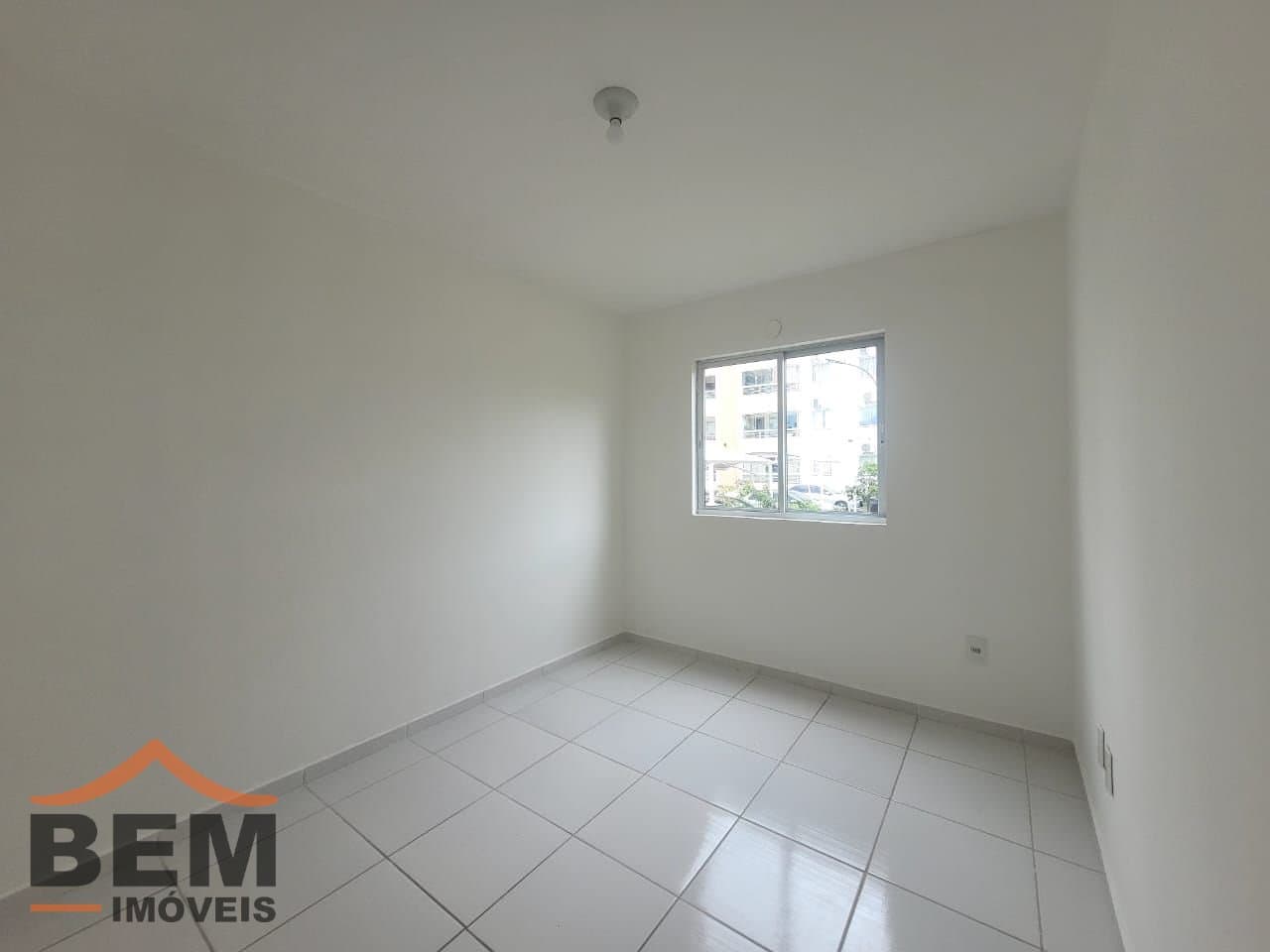 Apartamento para aluguel em Espinheiros, Itajaí