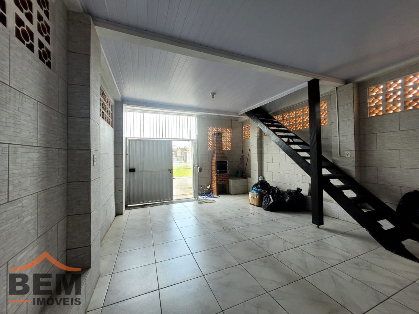 Casa para Locação com 3 quartos, 1 vaga no bairro Santa Regina em Itajaí/SC