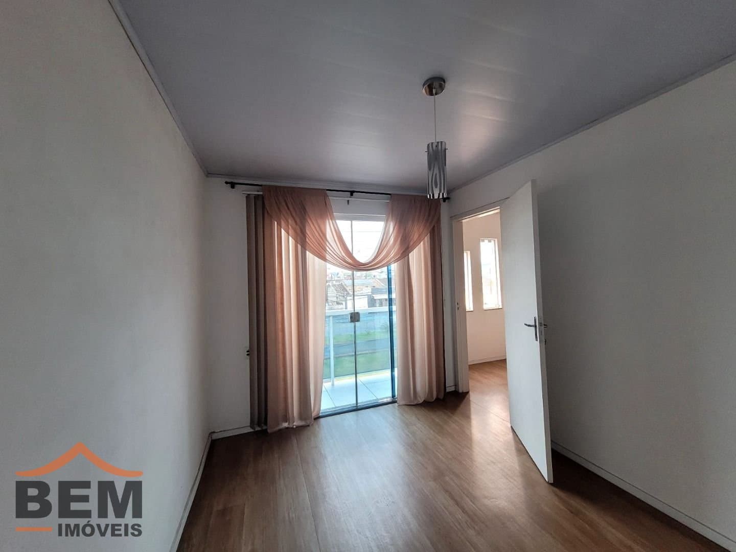 Casa para Locação com 3 quartos, 1 vaga no bairro Santa Regina em Itajaí/SC