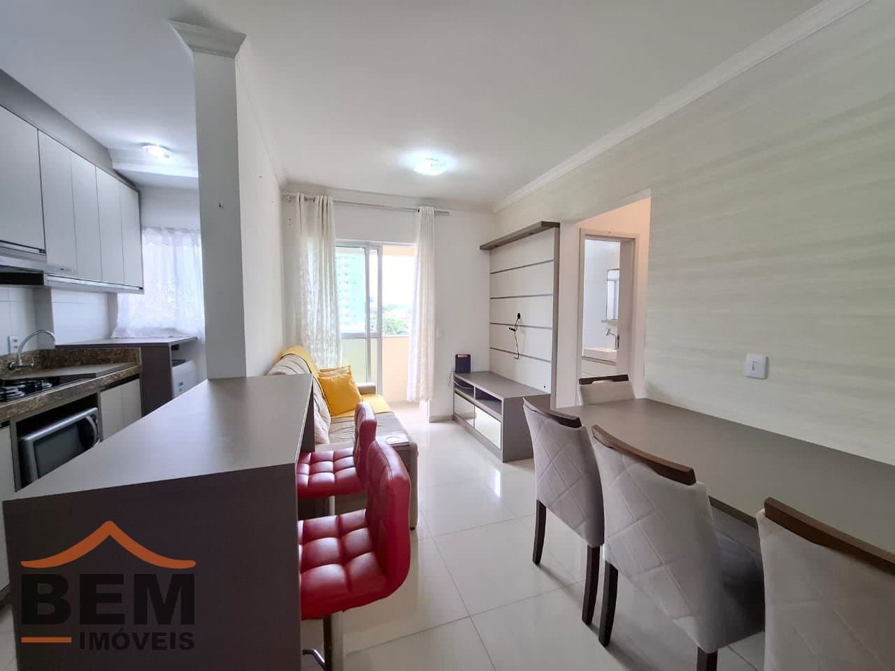 Apartamento para locação com 2 quartos e 51,86 m² no bairro Cordeiros, em Itajaí