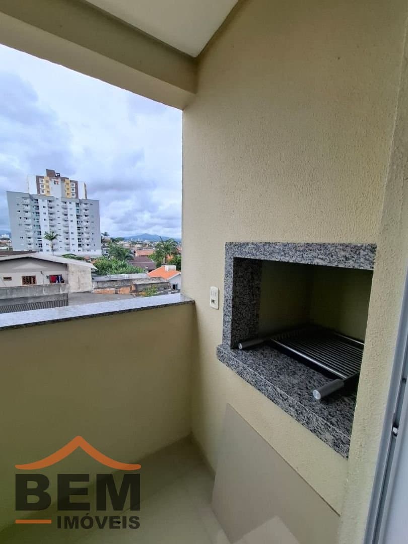 Apartamento para locação com 2 quartos e 51,86 m² no bairro Cordeiros, em Itajaí