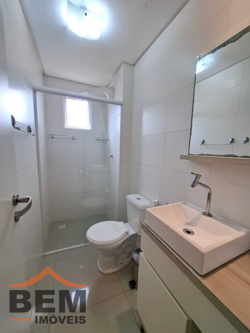 Apartamento para locação com 2 quartos e 51,86 m² no bairro Cordeiros, em Itajaí