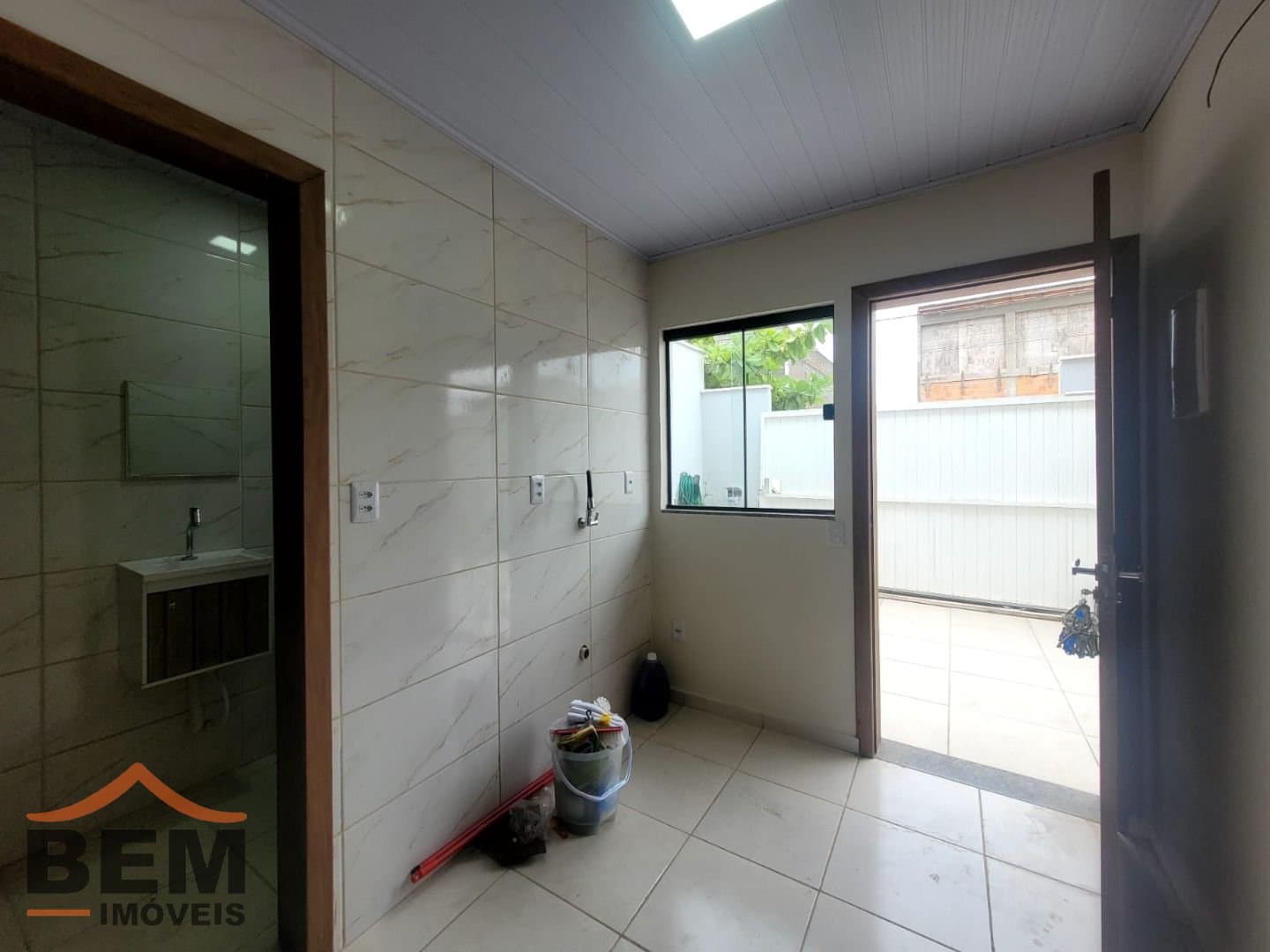 Apartamento para Locação com 2 quartos, 1 vaga no bairro Santa Regina em Itajaí/SC