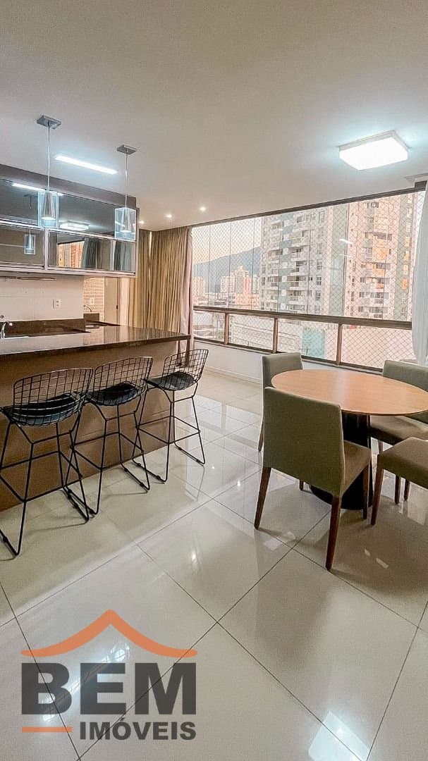 Apartamento à Venda com 3 quartos sendo 1 suíte, 2 vagas no bairro ...