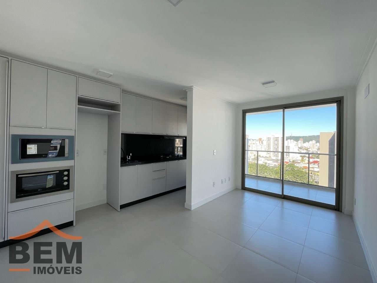 Apartamento para Locação com 2 quartos sendo 1 suíte, 1 vaga no bairro São Vicente em Itajaí/SC