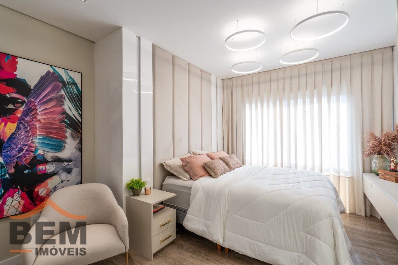 Apartamento à Venda com 3 quartos sendo 3 suítes, 3 vagas no bairro Fazenda em Itajaí/SC