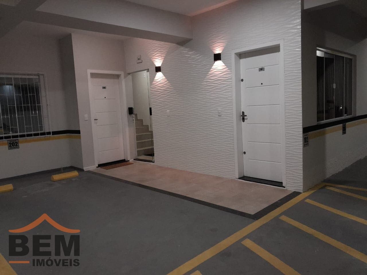 Apartamento à Venda com 3 quartos sendo 1 suíte, 1 vaga no bairro Centro em Balneário Camboriú/SC