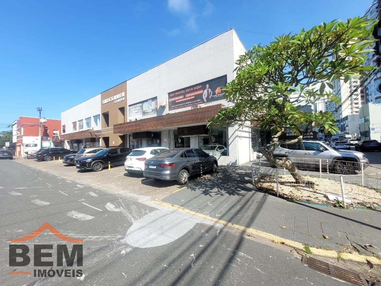 Salas/Conjuntos para Locação com 18m² no bairro Centro, em Itajaí - SC