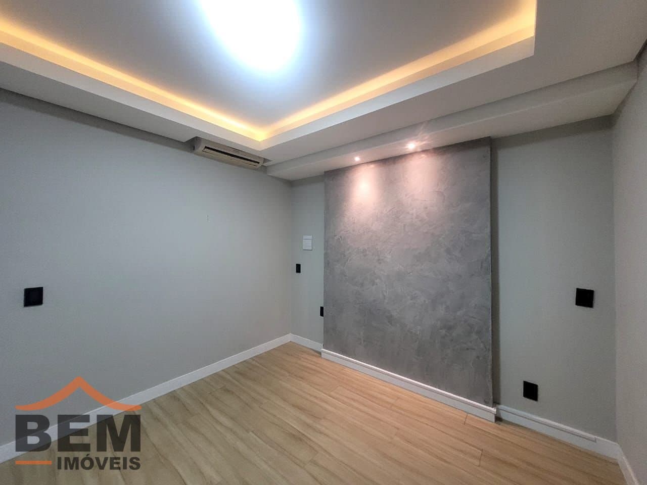Salas/Conjuntos para Locação com 18m² no bairro Centro, em Itajaí - SC