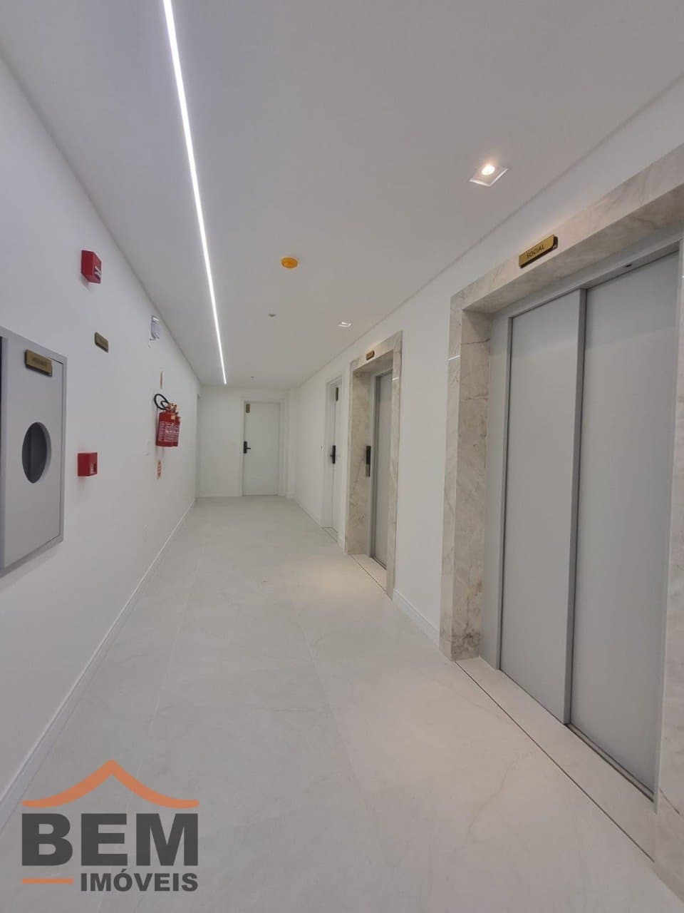 Apartamento com 2 dormitórios à venda, 69 m² Bairro - Centro - Navegantes/SC