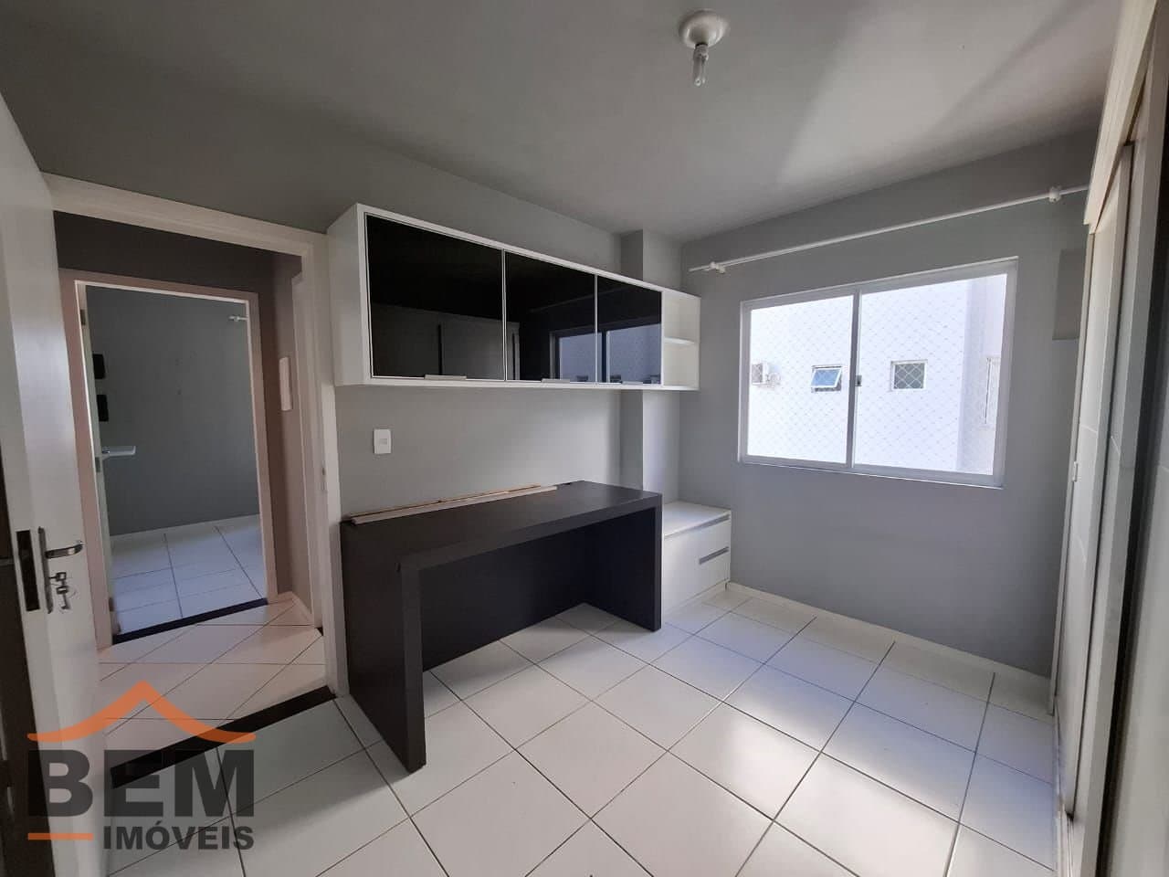Apartamento para Locação com 2 quartos, 1 vaga no bairro Centro em Camboriú/SC