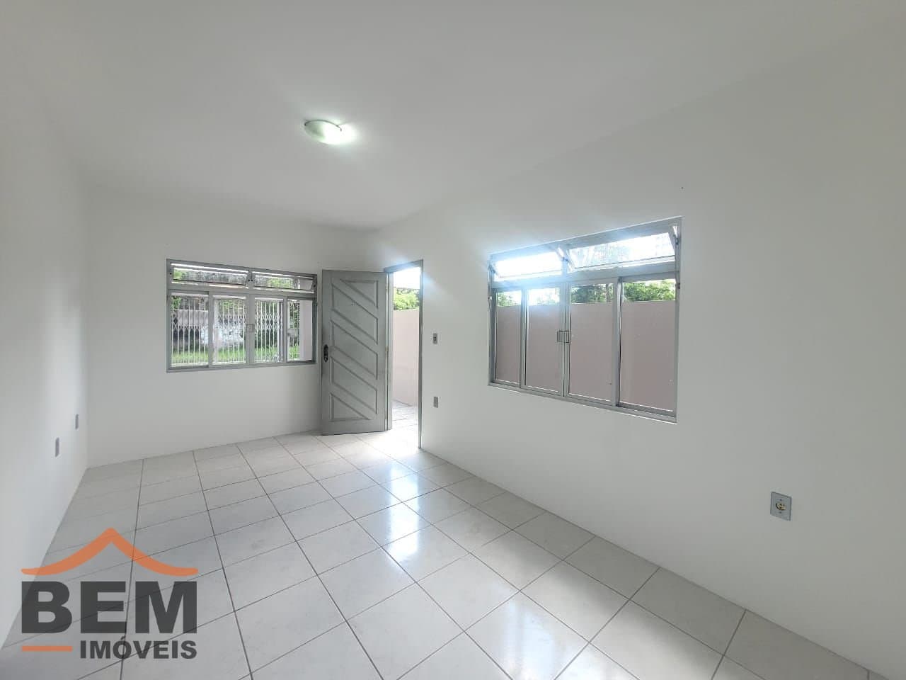 Casa para Locação com 2 quartos, 1 vaga no bairro São João em Itajaí/SC