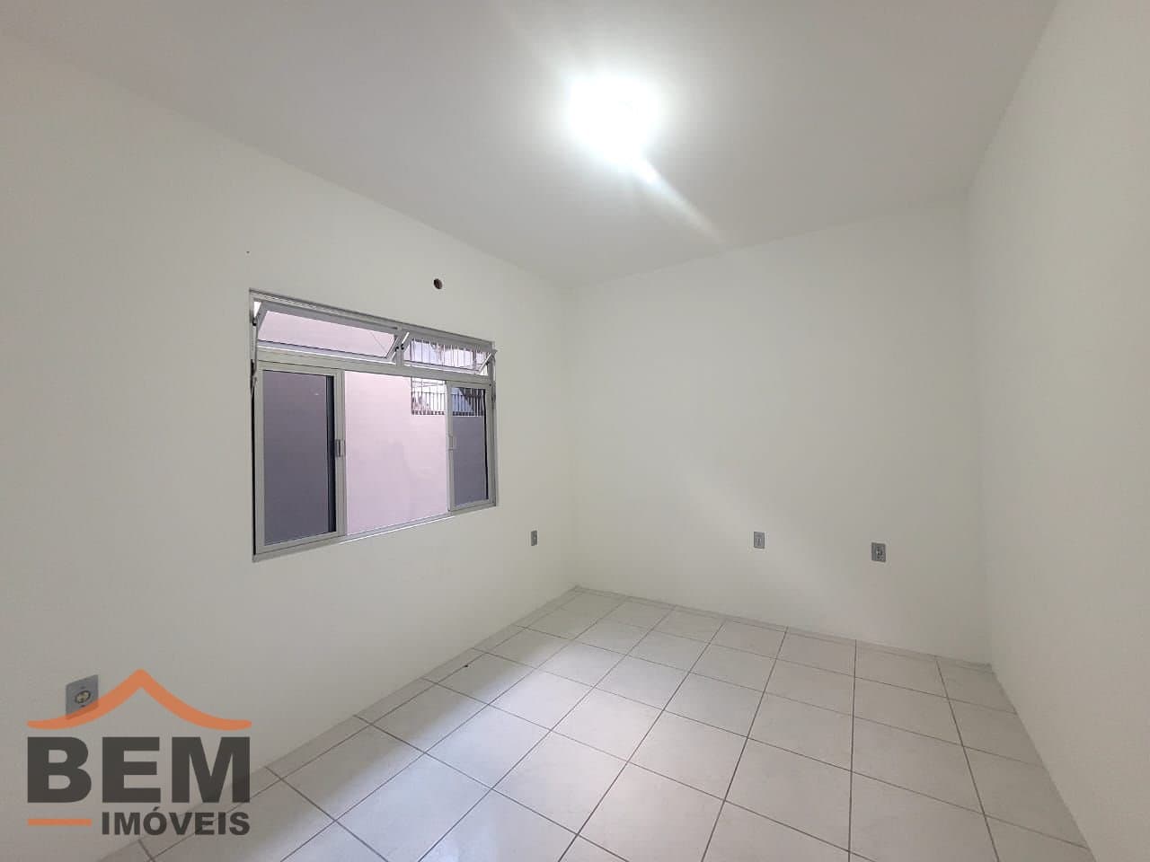 Casa para Locação com 2 quartos, 1 vaga no bairro São João em Itajaí/SC