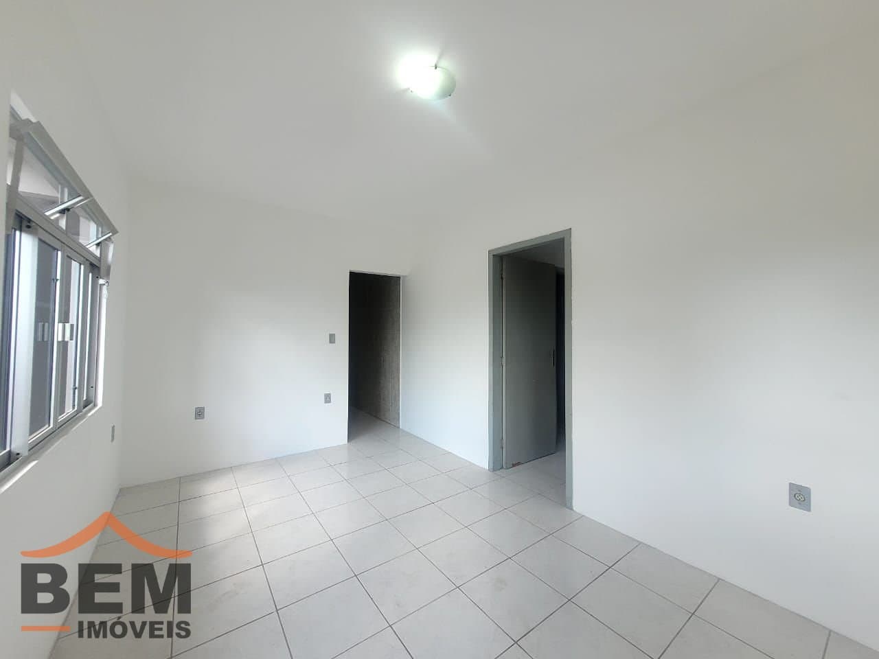 Casa para Locação com 2 quartos, 1 vaga no bairro São João em Itajaí/SC