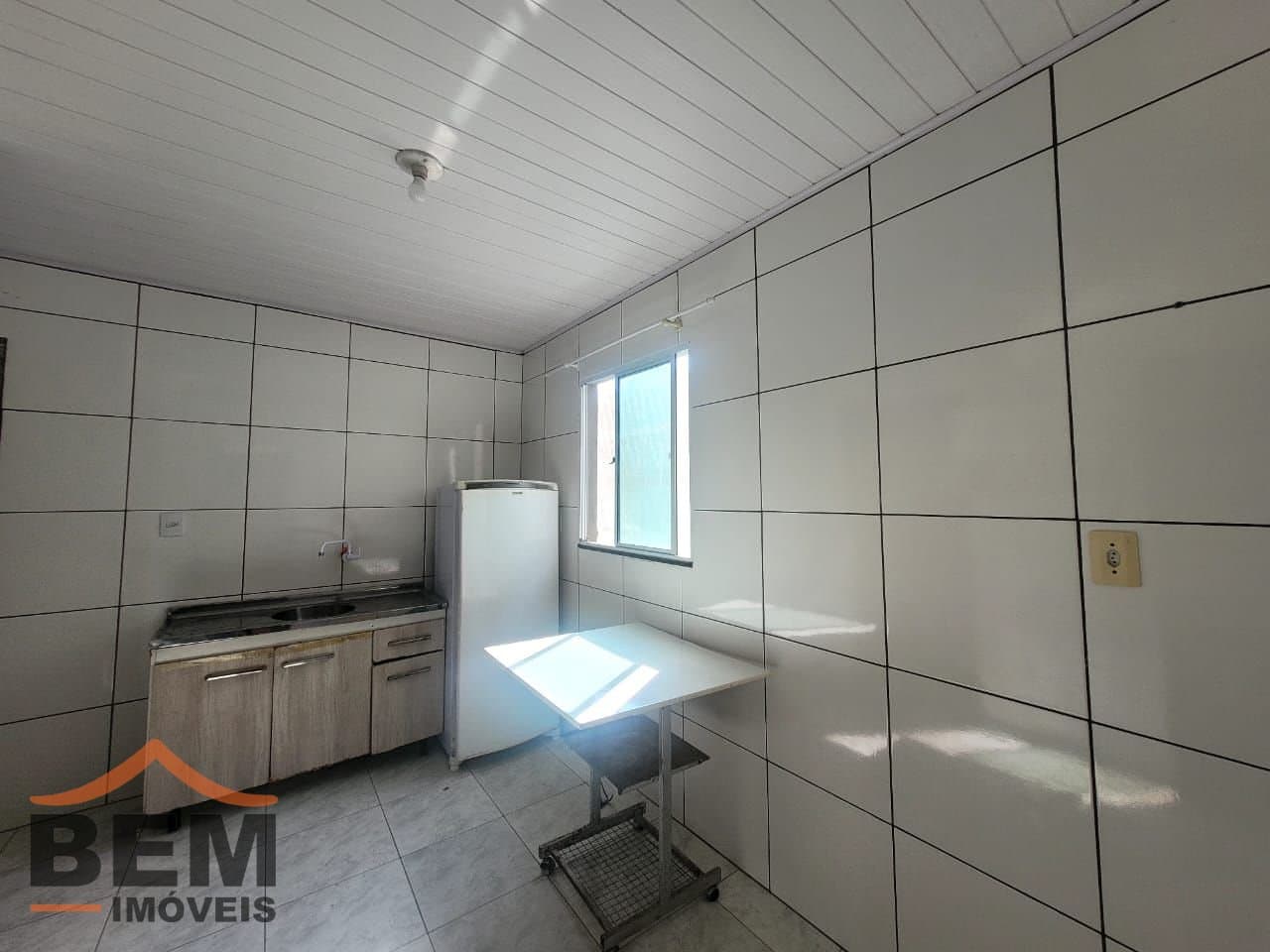 Kitnet para Locação com 1 quarto e 30m² no bairro São Vicente, em Itajaí - SC