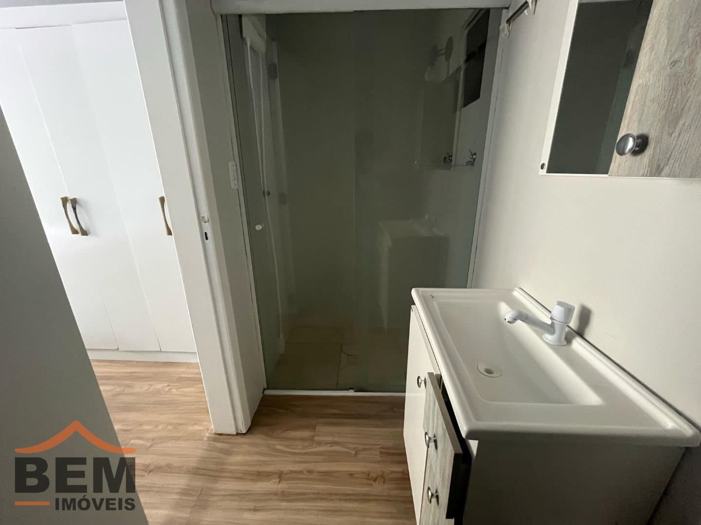 Apartamento para Locação com 1 quarto sendo 1 suíte no bairro Municipios em Balneário Camboriú/SC: 16- BANHEIRO SUÍTE