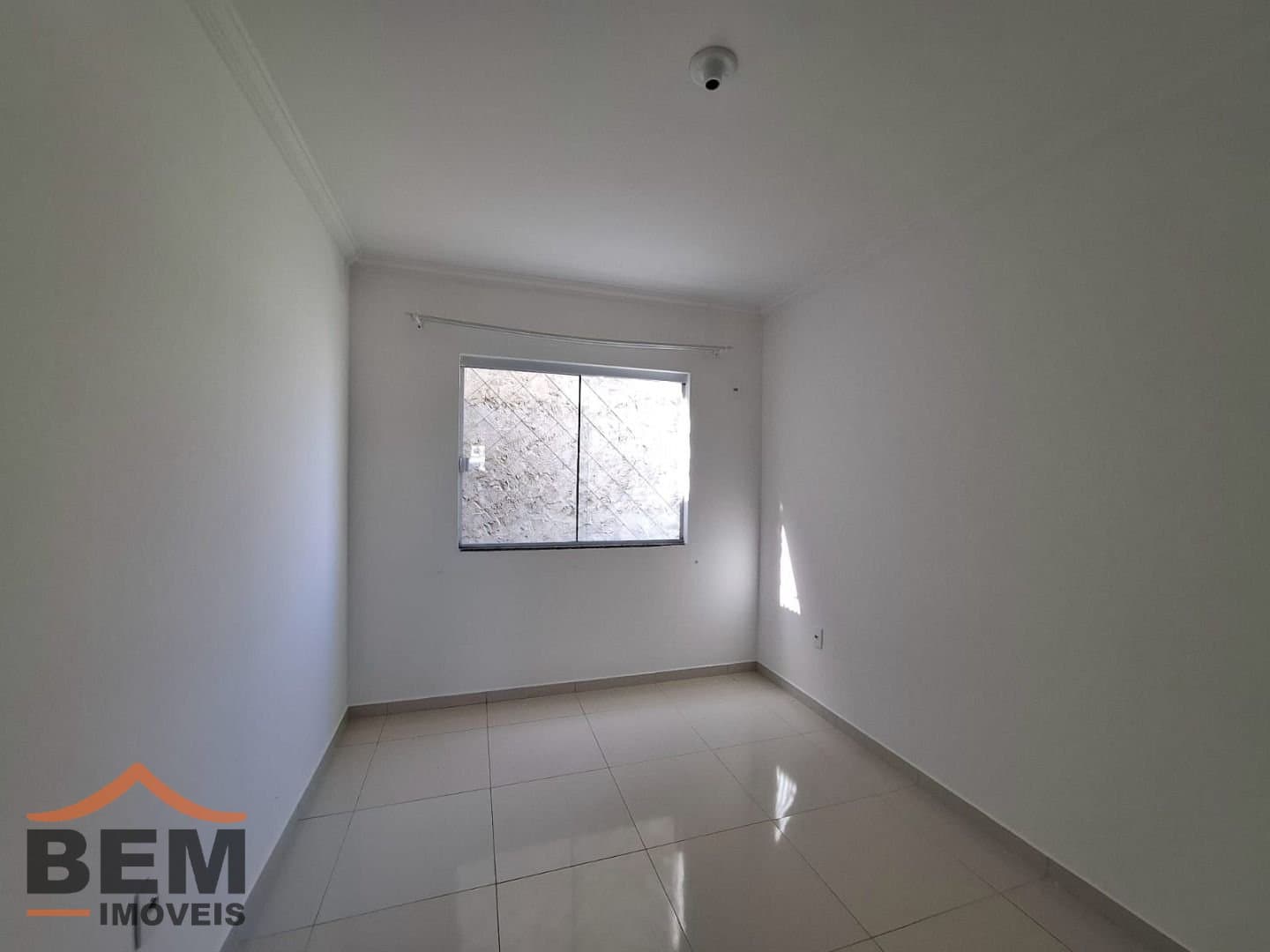 Apartamento para Locação com 2 quartos, 1 vaga no bairro Santa Regina em Camboriú/SC