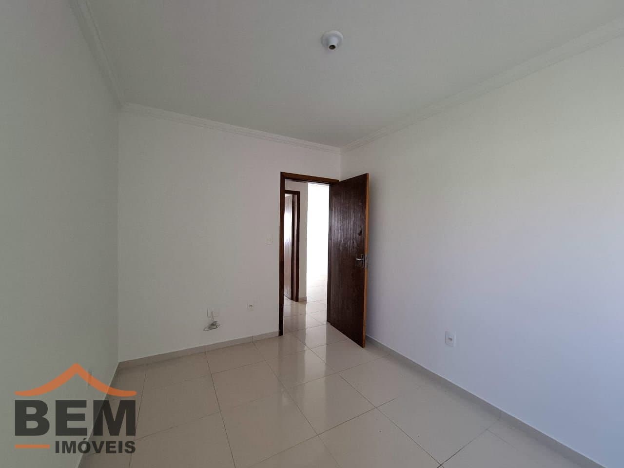Apartamento para Locação com 2 quartos, 1 vaga no bairro Santa Regina em Camboriú/SC
