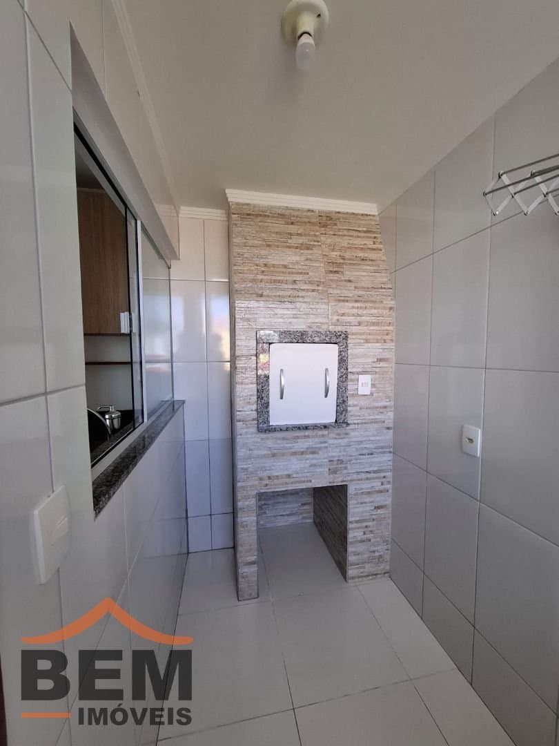 Apartamento para Locação com 2 quartos, 1 vaga no bairro Santa Regina em Camboriú/SC