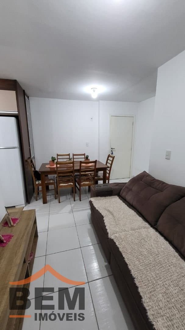 Apartamento para Locação com 2 quartos, 1 vaga no bairro Espinheiros em Itajaí/SC