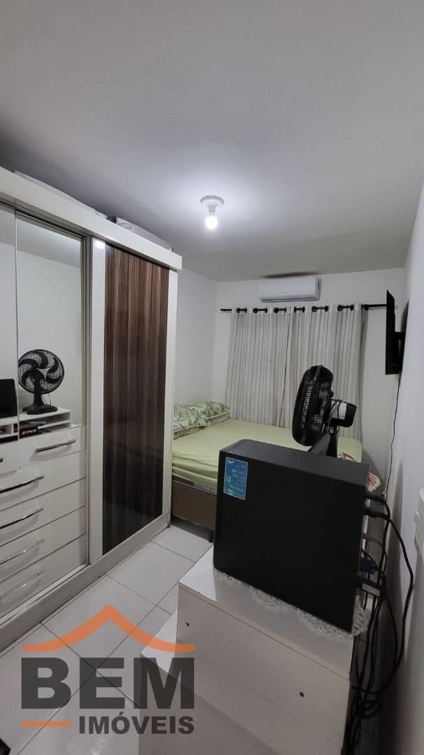 Apartamento para Locação com 2 quartos, 1 vaga no bairro Espinheiros em Itajaí/SC