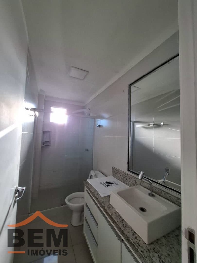 Apartamento para Locação com 3 quartos sendo 1 suíte, 1 vaga no bairro Bairro Areias em Camboriú/SC
