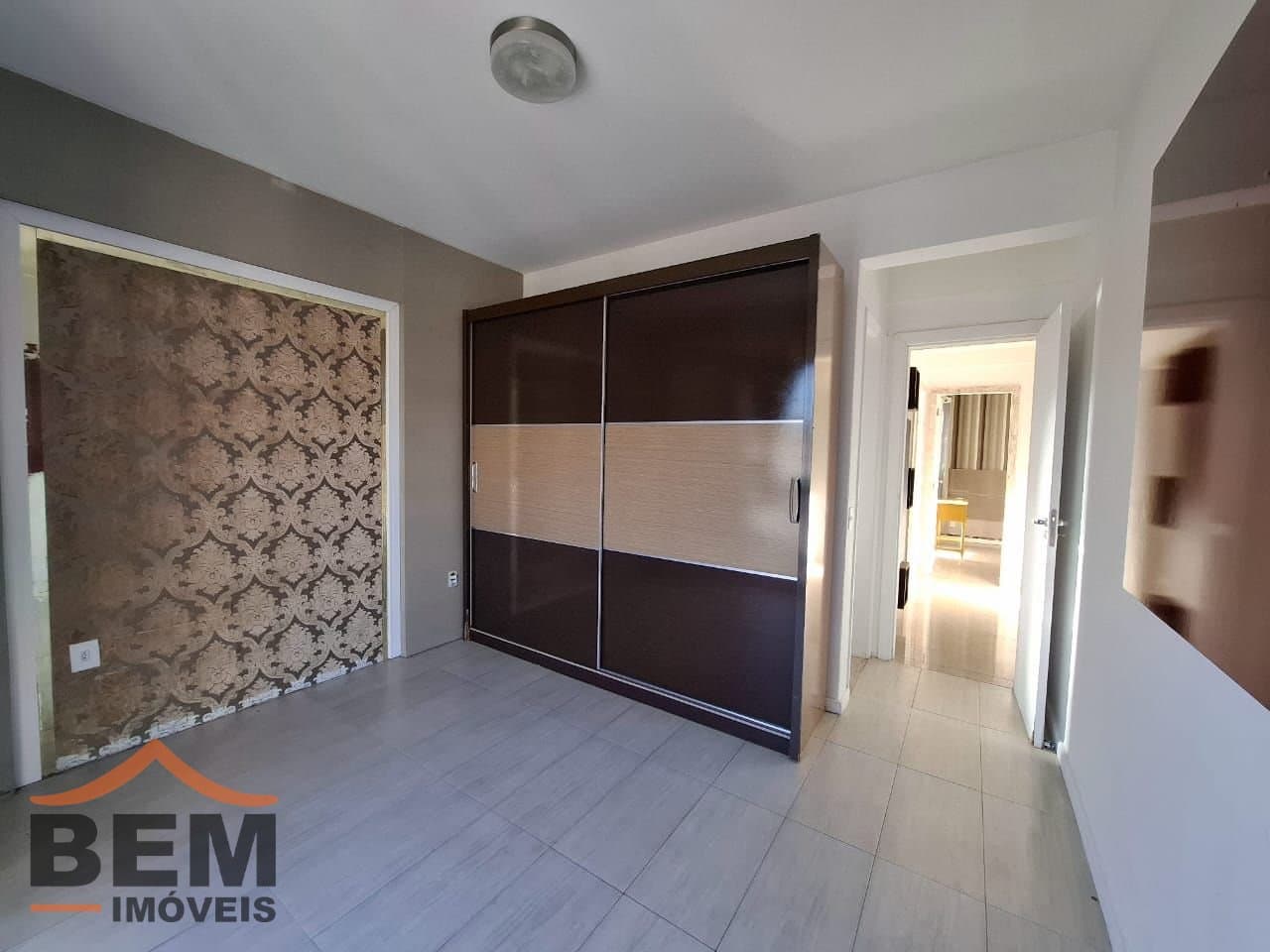 Apartamento para Locação com 3 quartos sendo 1 suíte, 1 vaga no bairro Bairro Areias em Camboriú/SC