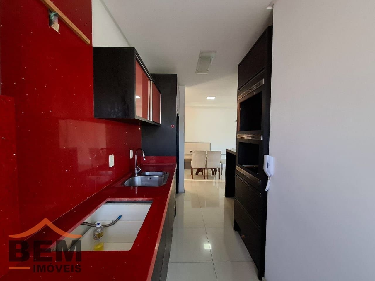 Apartamento para Locação com 3 quartos sendo 1 suíte, 1 vaga no bairro Bairro Areias em Camboriú/SC