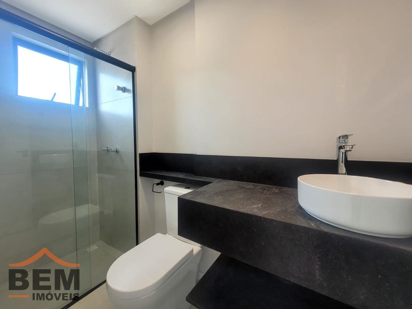 Apartamento para alugar com 2 quartos e 63 m² no bairro Vila Operária, em Itajaí