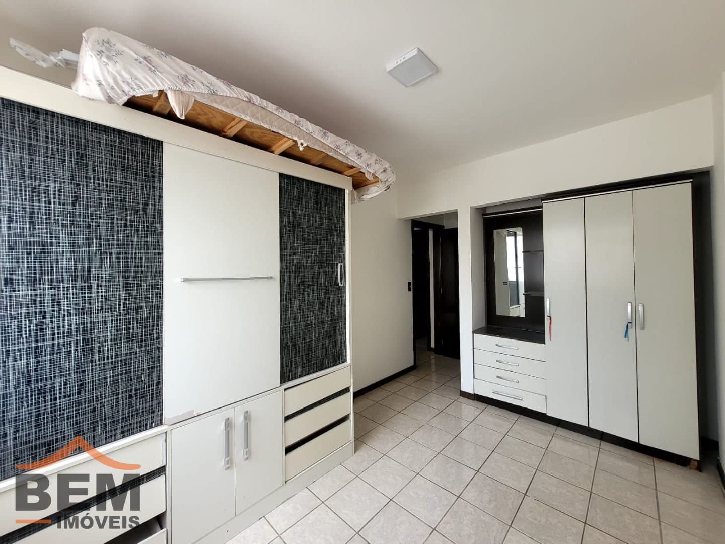 Apartamento para alugar com 2 quartos e 68 m² no Centro, em Itajaí