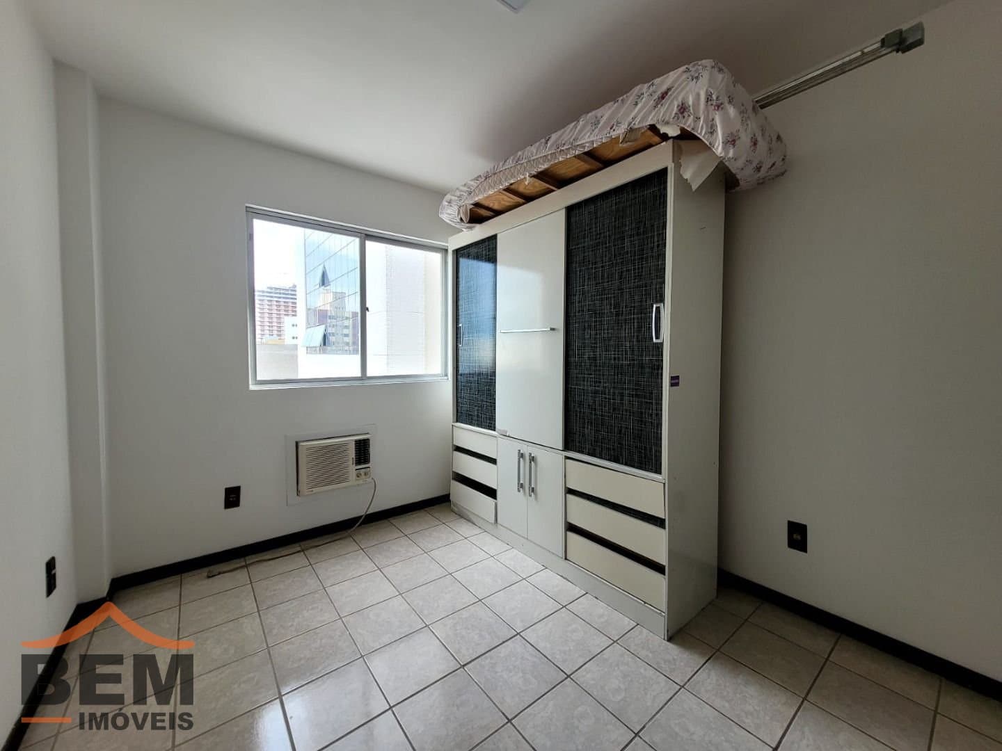 Apartamento para alugar com 2 quartos e 68 m² no Centro, em Itajaí