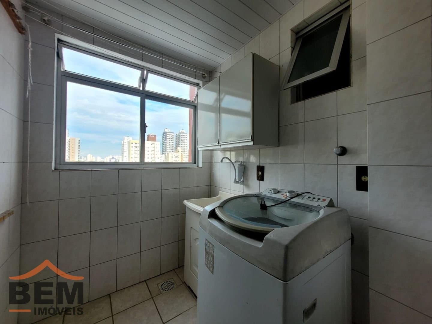 Apartamento para alugar com 2 quartos e 68 m² no Centro, em Itajaí