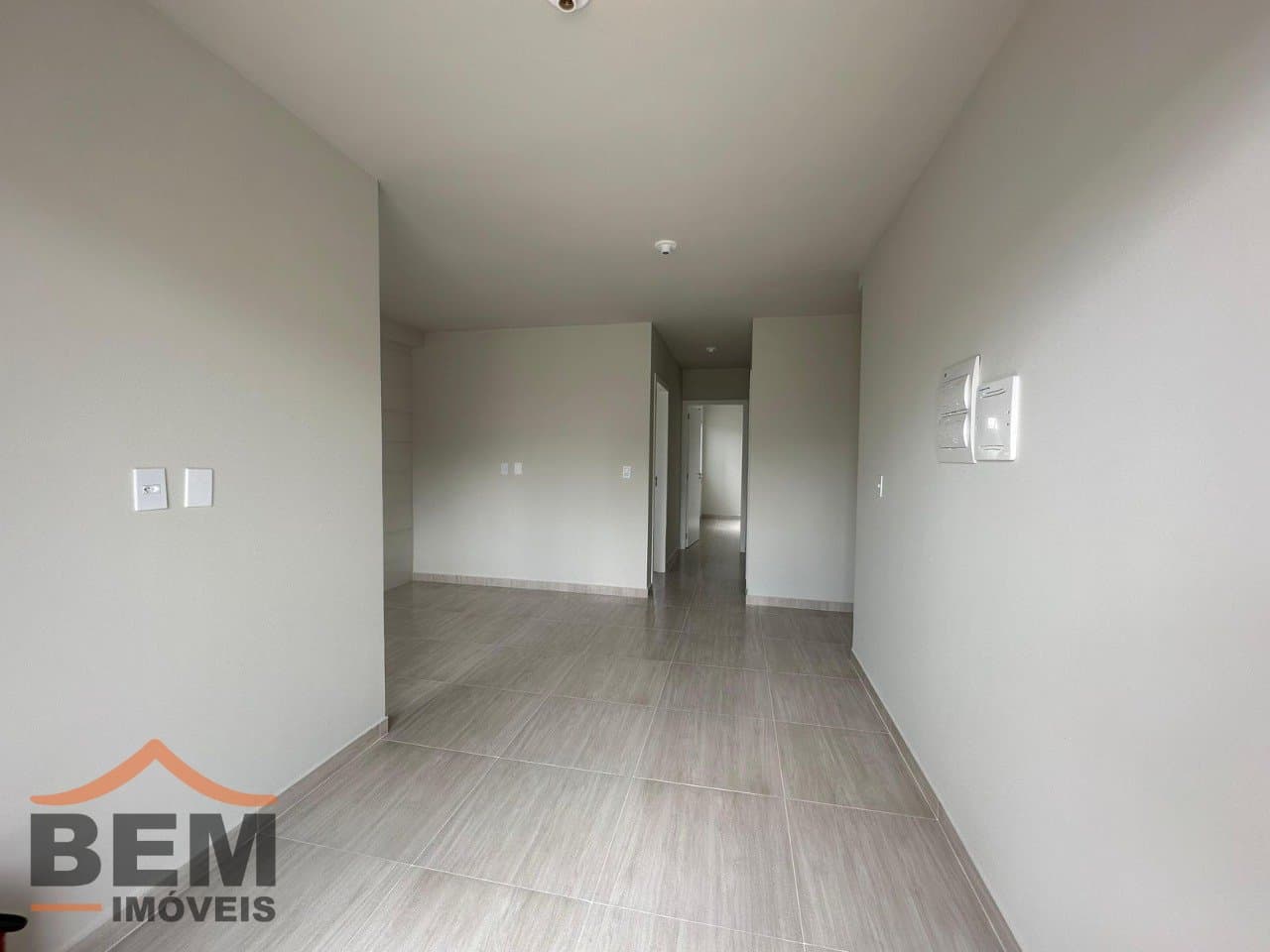 Apartamento à Venda com 2 quartos, 1 vaga no bairro Centro em Ilhota/SC