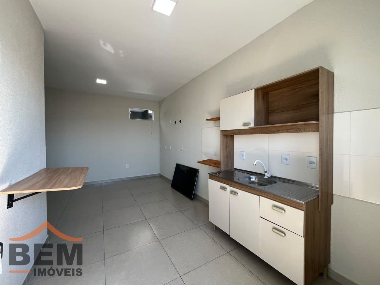 Kitnet para alugar com 1 quarto no bairro Cordeiros, em Itajaí