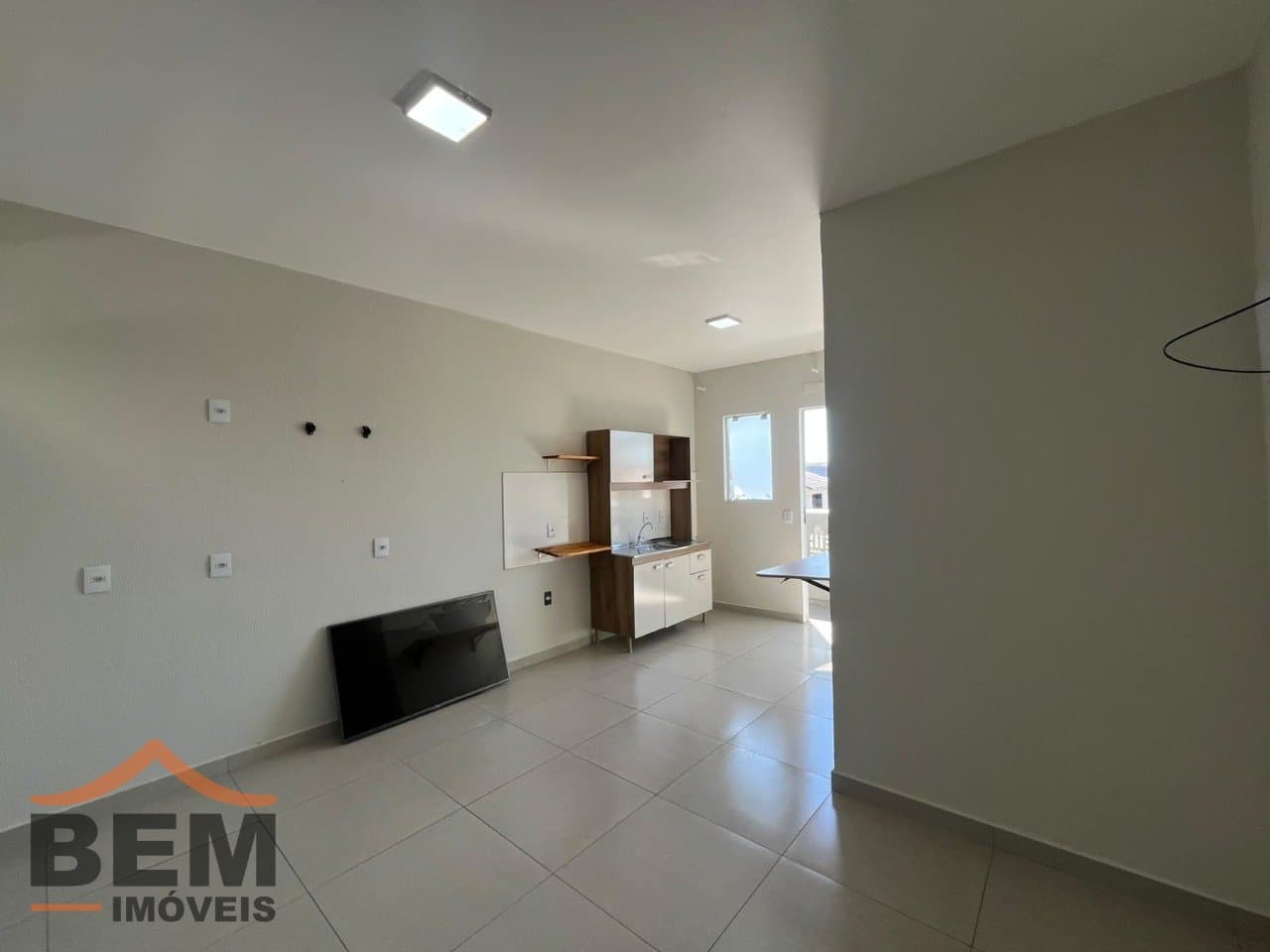 Kitnet para alugar com 1 quarto no bairro Cordeiros, em Itajaí